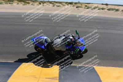 media/Oct-01-2023-SoCal Trackdays (Sun) [[4c570cc352]]/Turn 10 Inside (1250pm)/